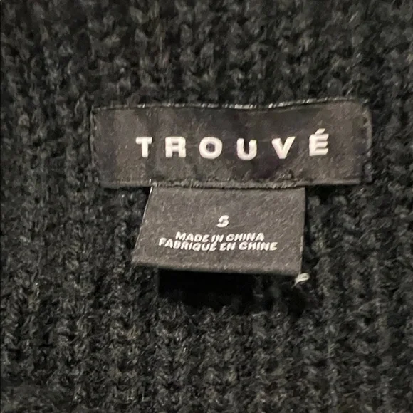 Trouve’ Black Knit Sleeveless Tunic Top - Picture 2 of 7